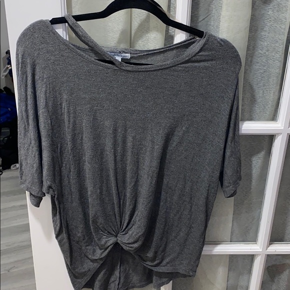 Charlotte Russe Grey Tee - Picture 1 of 4